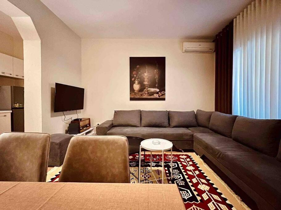Zarlett House, Pazari Ri ,Villa With Garden,Parking Τίρανα Εξωτερικό φωτογραφία